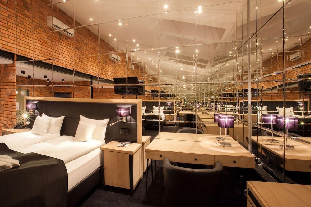 Hotell Betmanowska Main Square Adults Only 4*